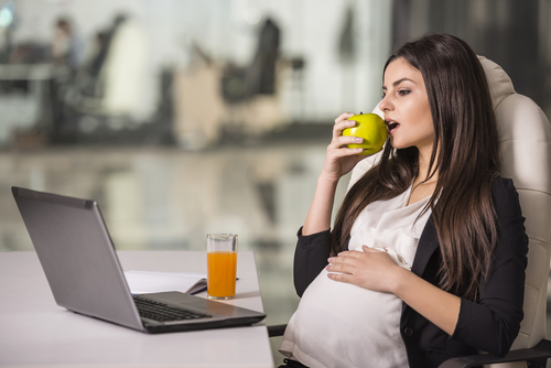 Khi mang thai, bạn có làm việc như thế này không? 2016.06.11 - 2 Pregnancy Diet
